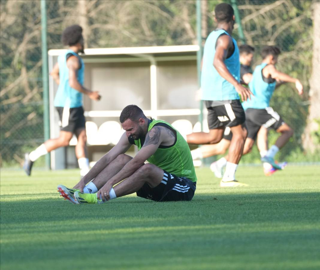 Beşiktaş sahaya indi. Dikkat çeken Rafa Silva detayı - Resim: 11